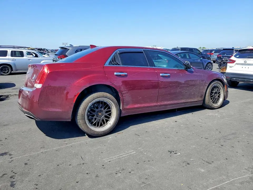 2019 CHRYSLER 300 LIMITED  