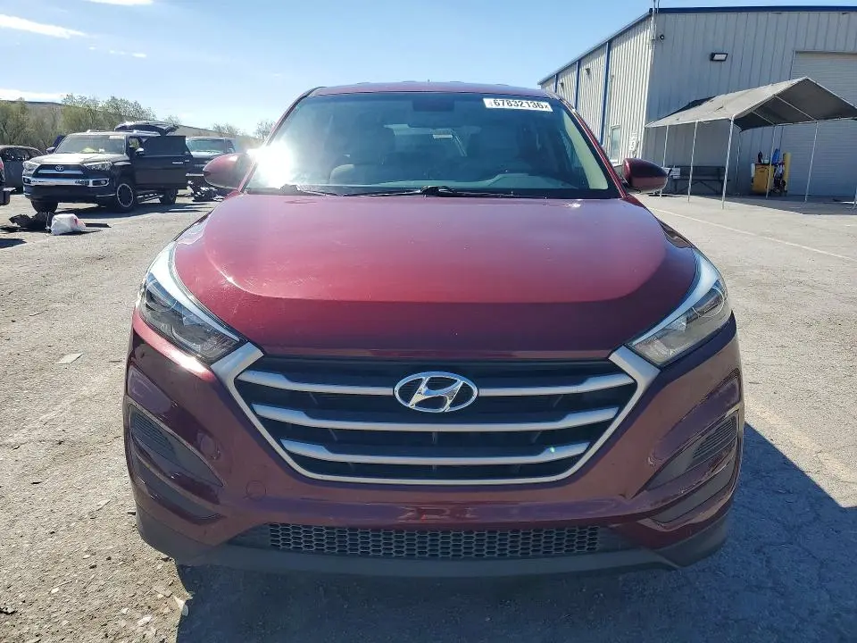 2017 HYUNDAI TUCSON SE  