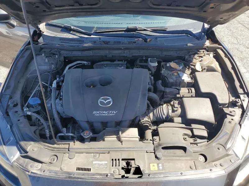 2018 MAZDA 3 TOURING  
