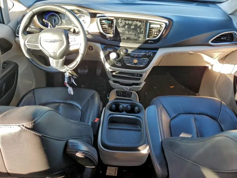 2017 CHRYSLER PACIFICA TOURING L  