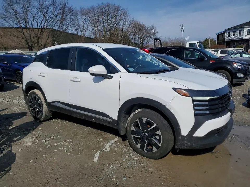 2025 NISSAN KICKS SV  