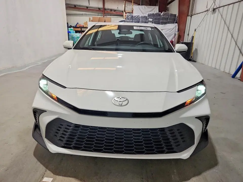 2025 TOYT CAMRY SE