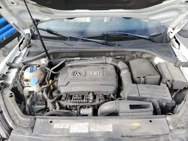 2017 VOLKSWAGEN PASSAT SE  