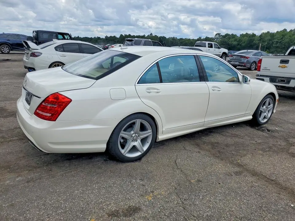 2010 MERCEDES-BENZ S 550  