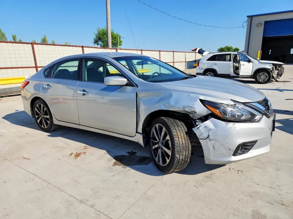 2017 NISSAN ALTIMA 2.5 SR  