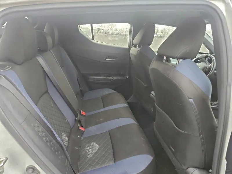 2020 TOYOTA C-HR XLE  