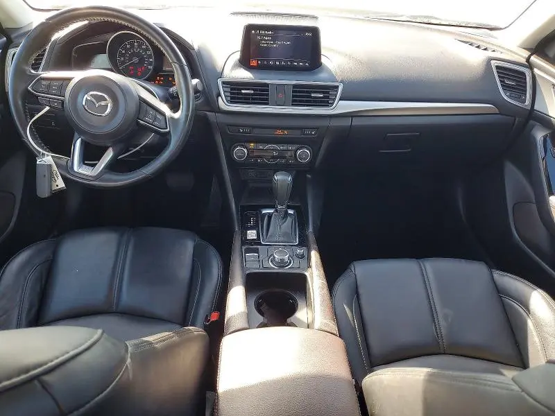 2018 MAZDA 3 TOURING  