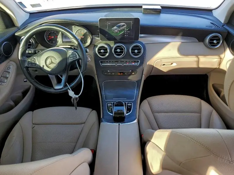 2016 MERCEDES-BENZ GLC 300  
