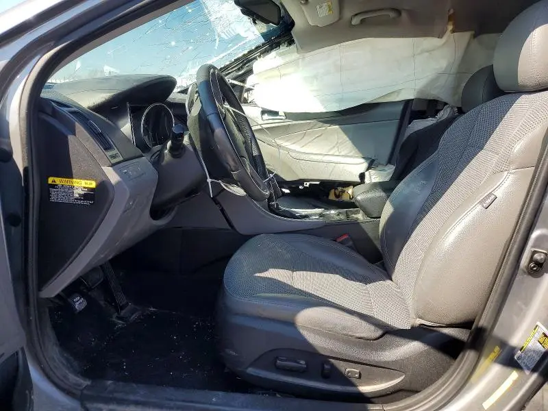 2013 HYUNDAI SONATA SE  