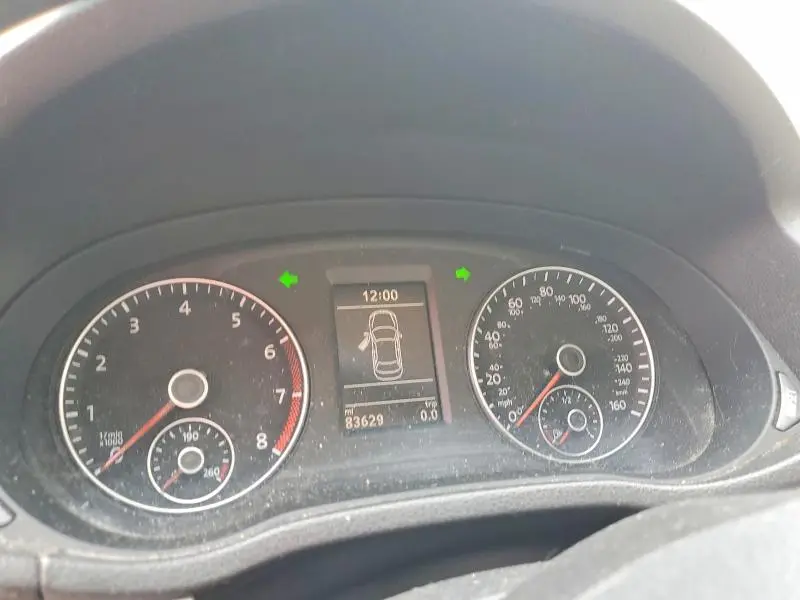 2013 VOLKSWAGEN PASSAT SE  