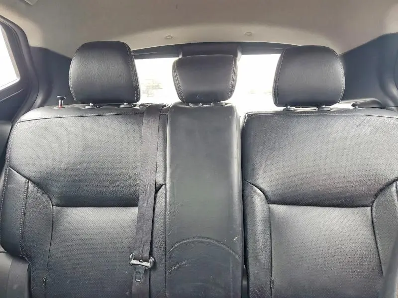 2019 NISSAN KICKS S  