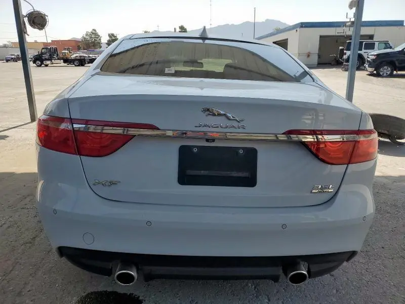 2016 JAGUAR XF PREMIUM  