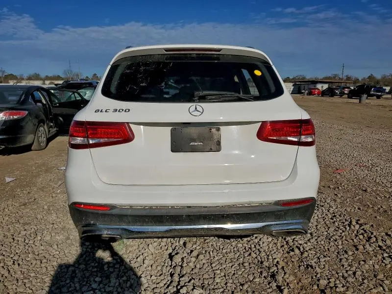 2016 MERCEDES-BENZ GLC 300  