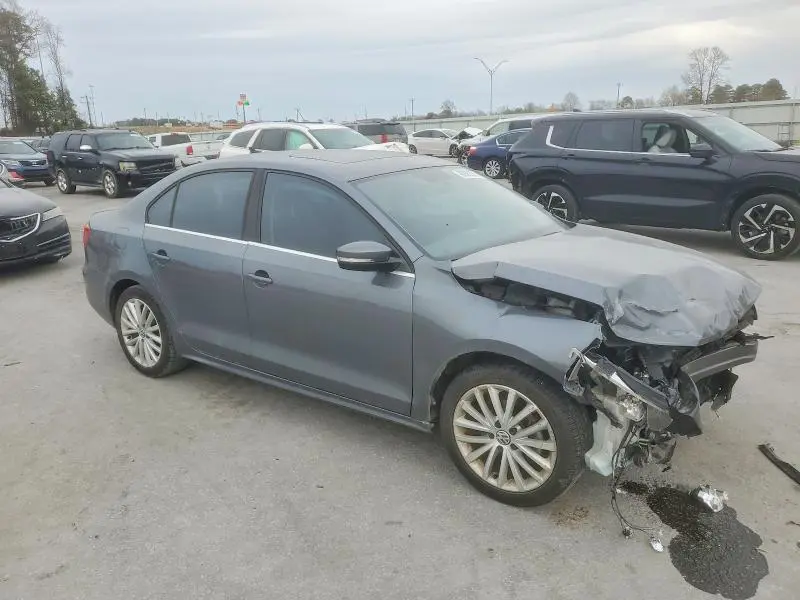 2014 VOLKSWAGEN JETTA SEL  