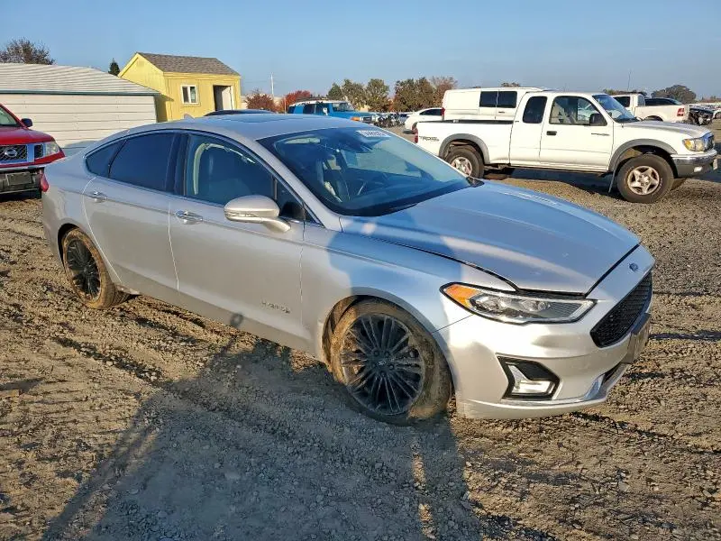 2019 FORD FUSION TITANIUM  