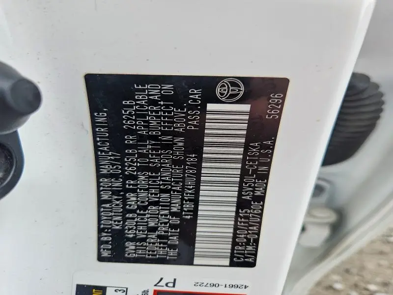 2017 TOYOTA CAMRY SE  
