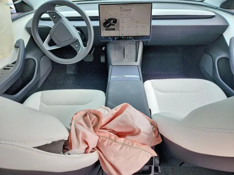 2026 TESLA MODEL 3   