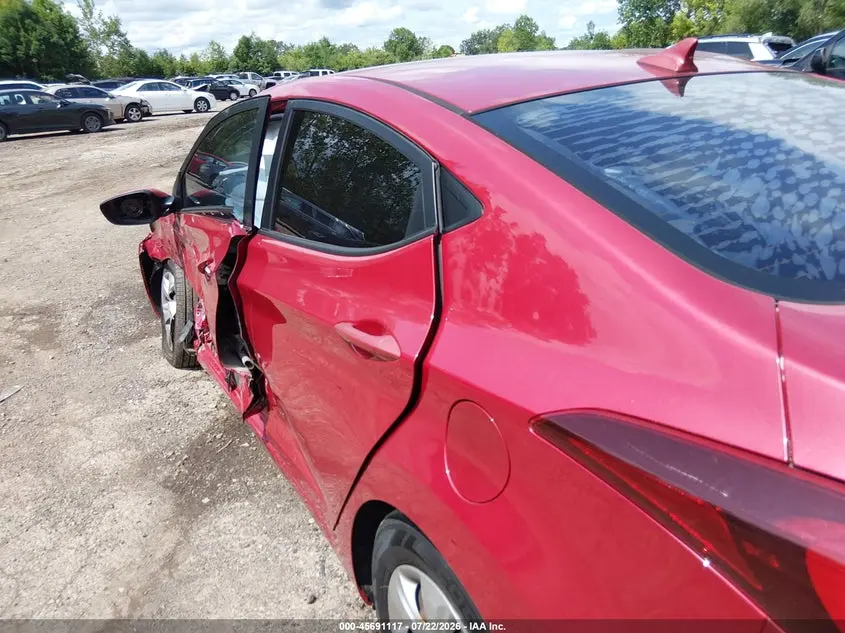 2016 HYUNDAI ELANTRA SE