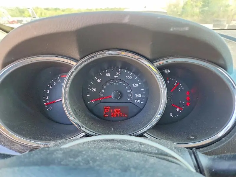 2012 KIA SORENTO LX  