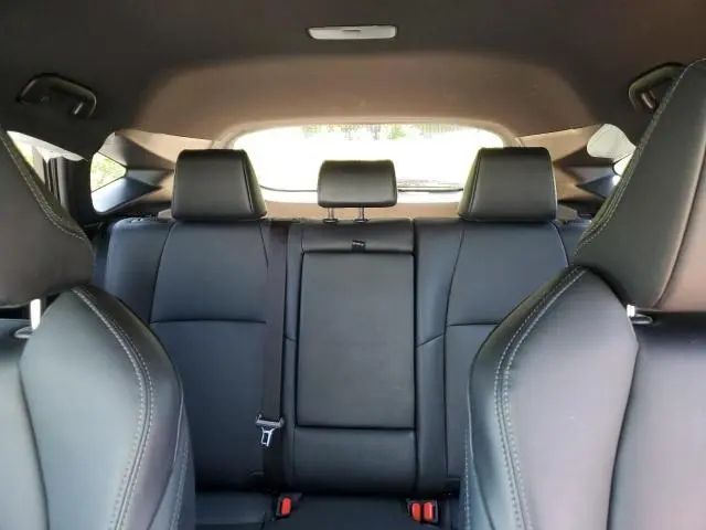 2023 TOYOTA VENZA LE  