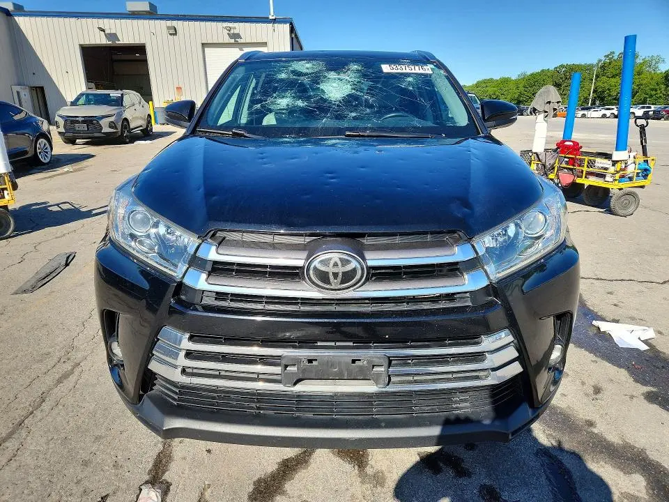 2019 TOYOTA HIGHLANDER LIMITED  