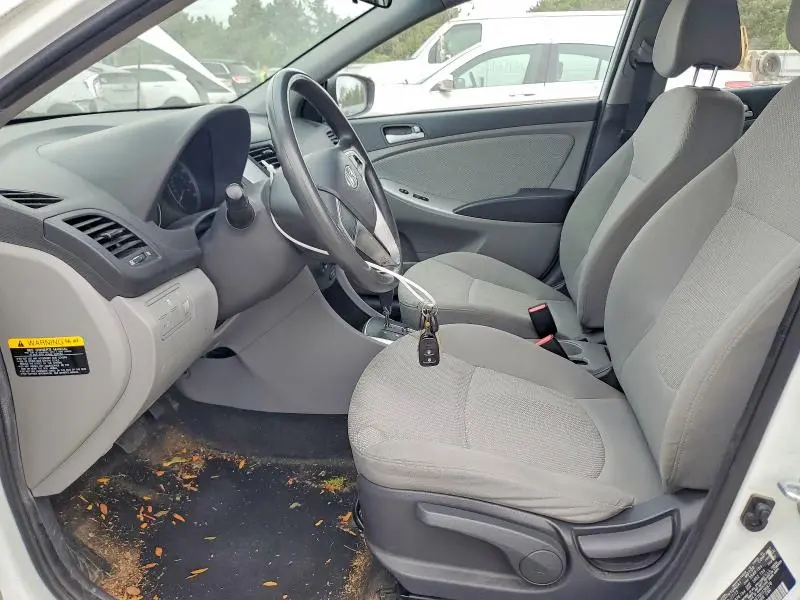 2013 HYUNDAI ACCENT GS  