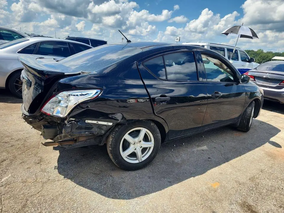 2018 NISSAN VERSA S  