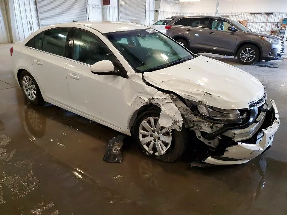 2011 CHEVROLET CRUZE LT  