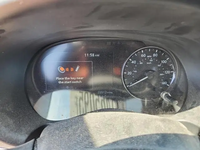 2021 NISSAN KICKS SV  