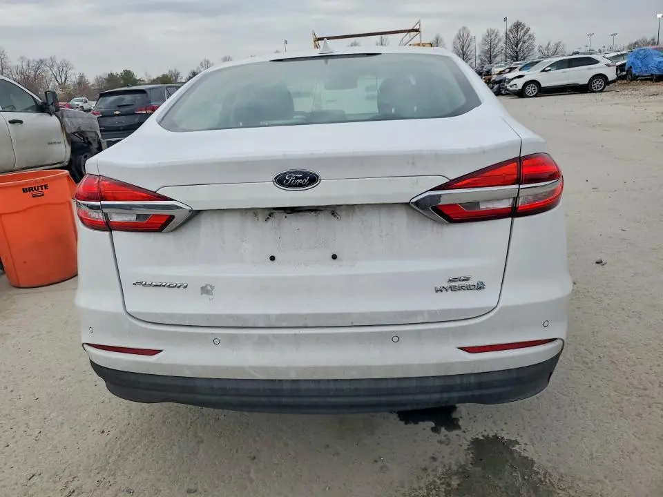 2019 FORD FUSION SE  