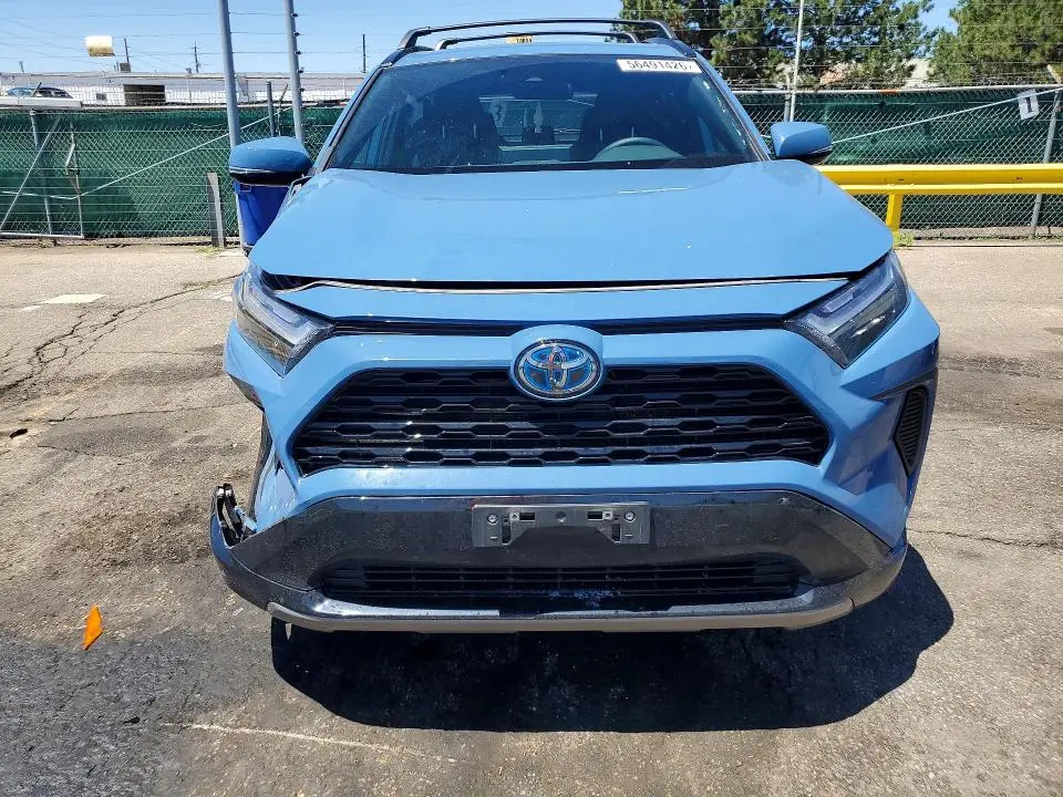 2024 TOYOTA RAV4 SE  