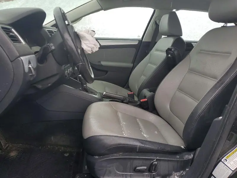 2014 VOLKSWAGEN JETTA HYBRID  