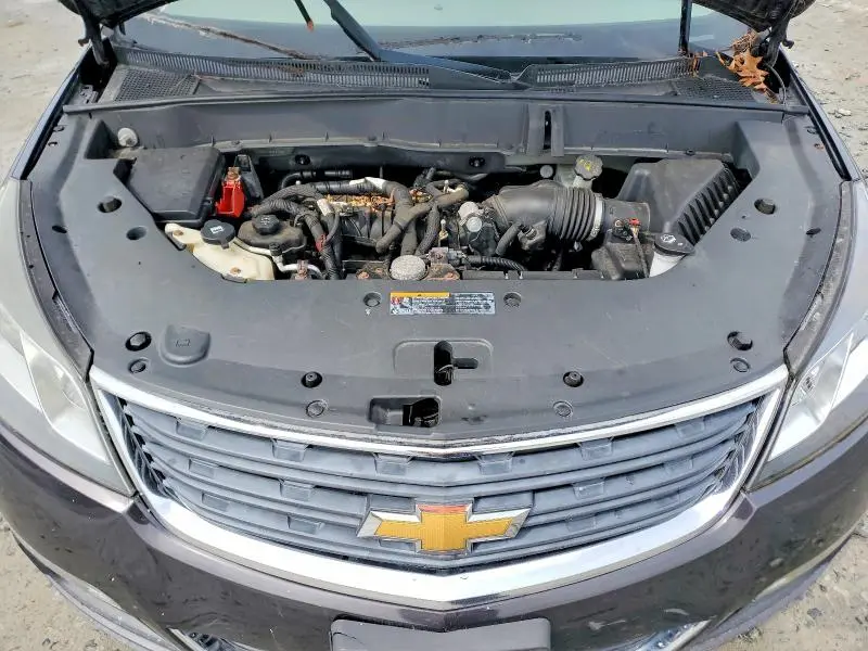 2014 CHEVROLET TRAVERSE LS  
