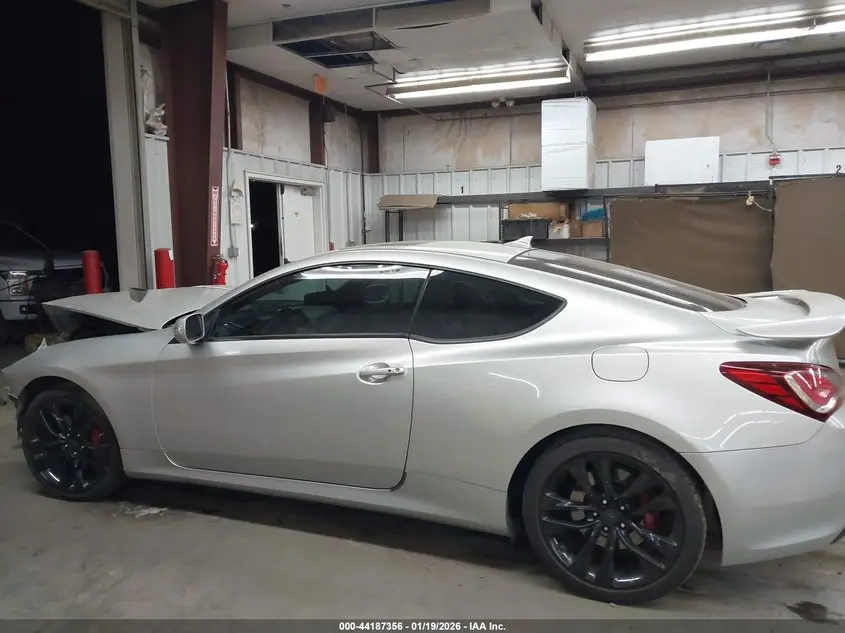 2013 HYUNDAI GENESIS 3.8 TRACK