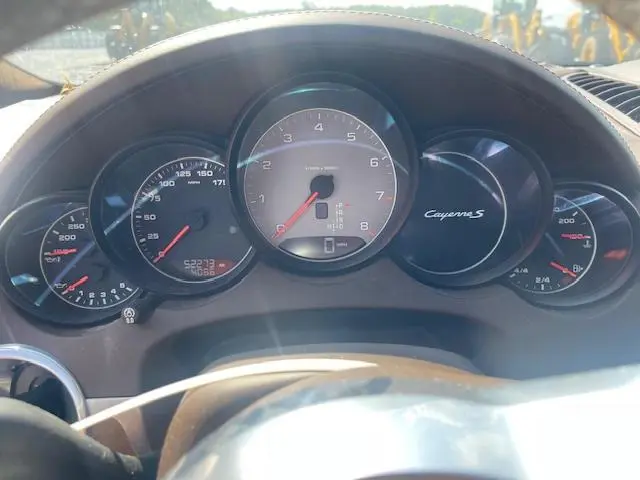 2016 PORSCHE CAYENNE S  