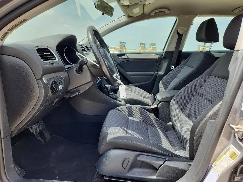 2013 VOLKSWAGEN GOLF   