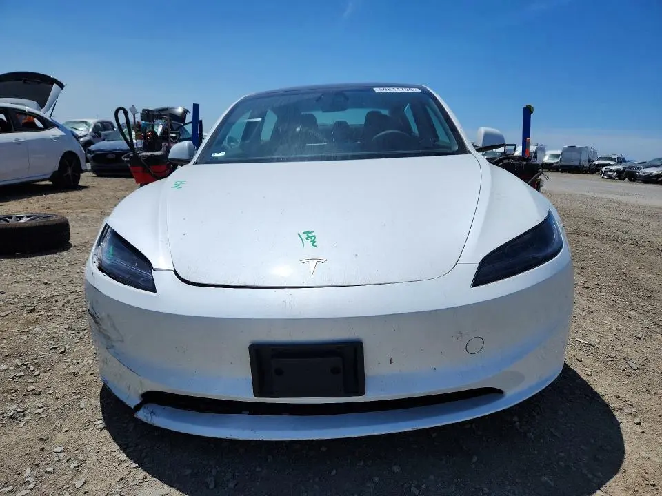 2025 TESLA MODEL 3   