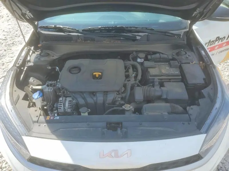 2023 KIA FORTE LX  