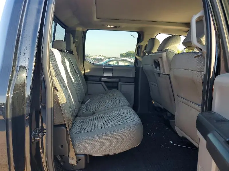 2016 FORD F150 SUPERCREW  