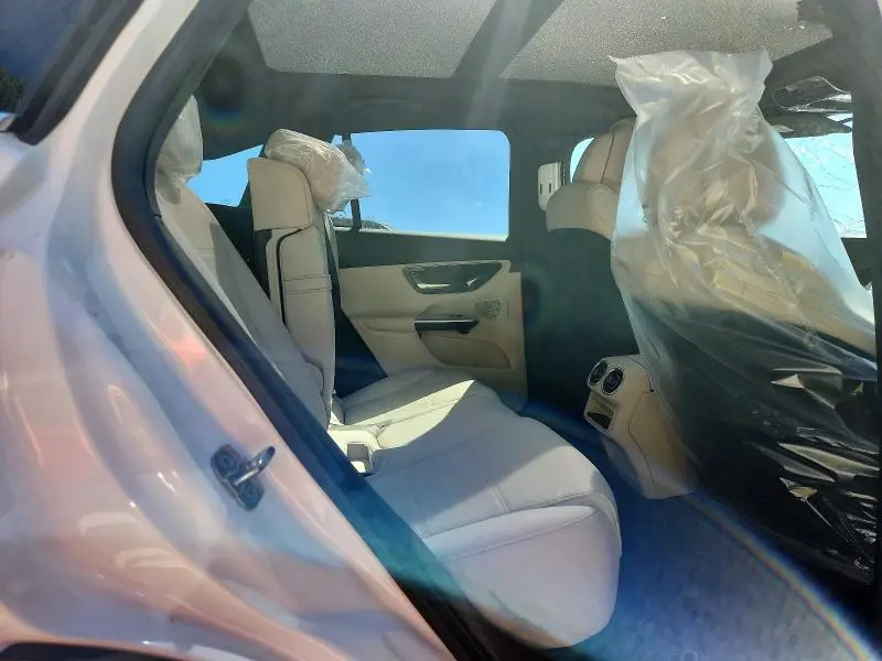 2026 MERCEDES-BENZ GLC 300  