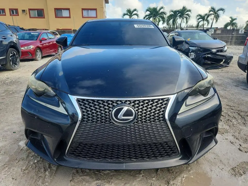 2016 LEXUS IS 200T  