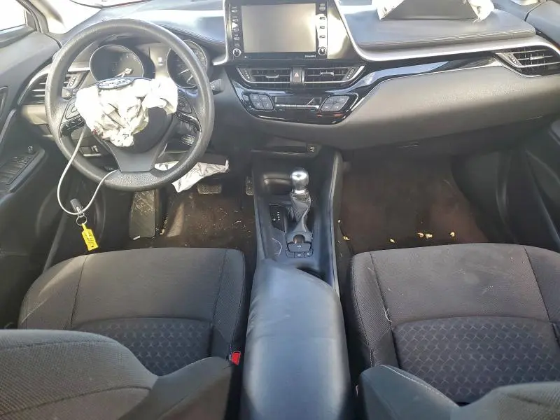 2021 TOYOTA C-HR XLE  