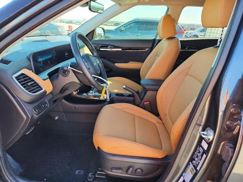 2025 KIA SELTOS EX  