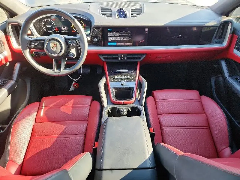 2024 PORSCHE CAYENNE COUPE  