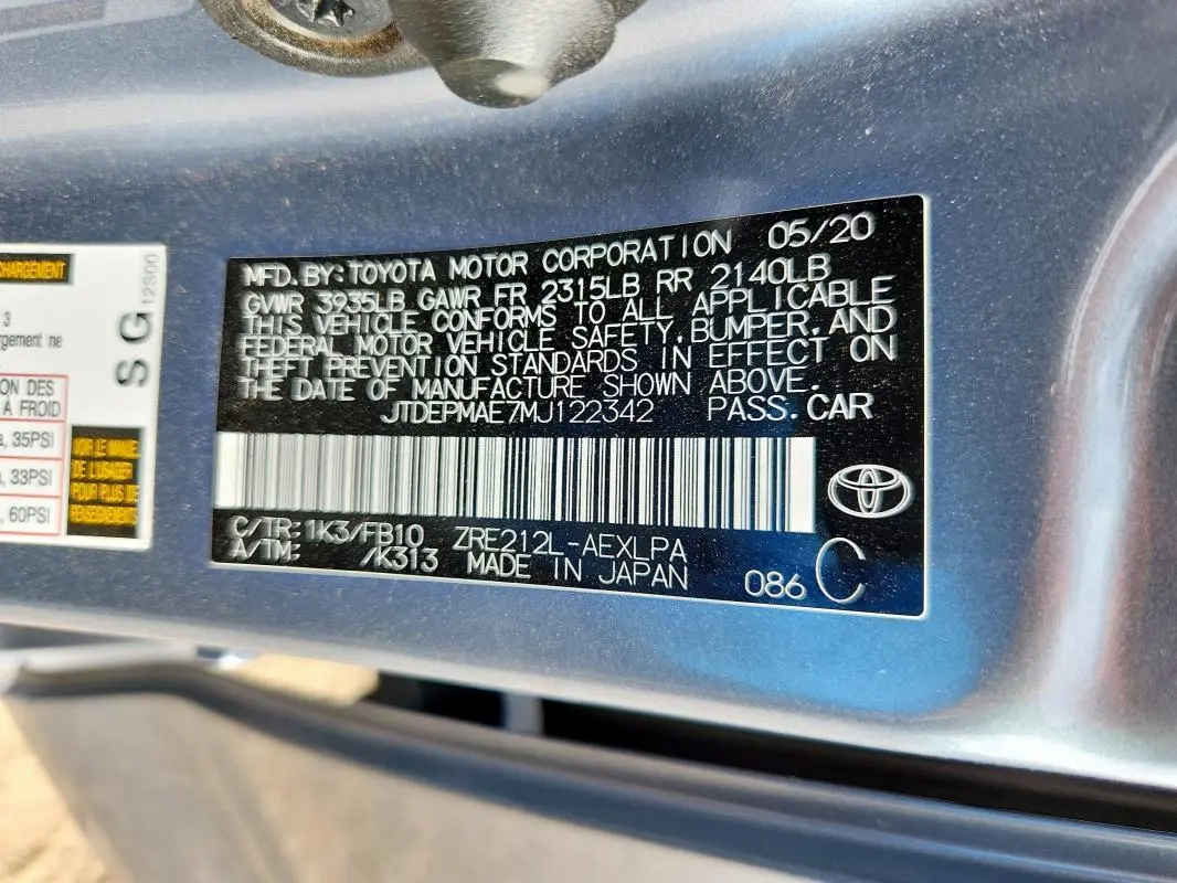 2021 TOYOTA COROLLA LE  