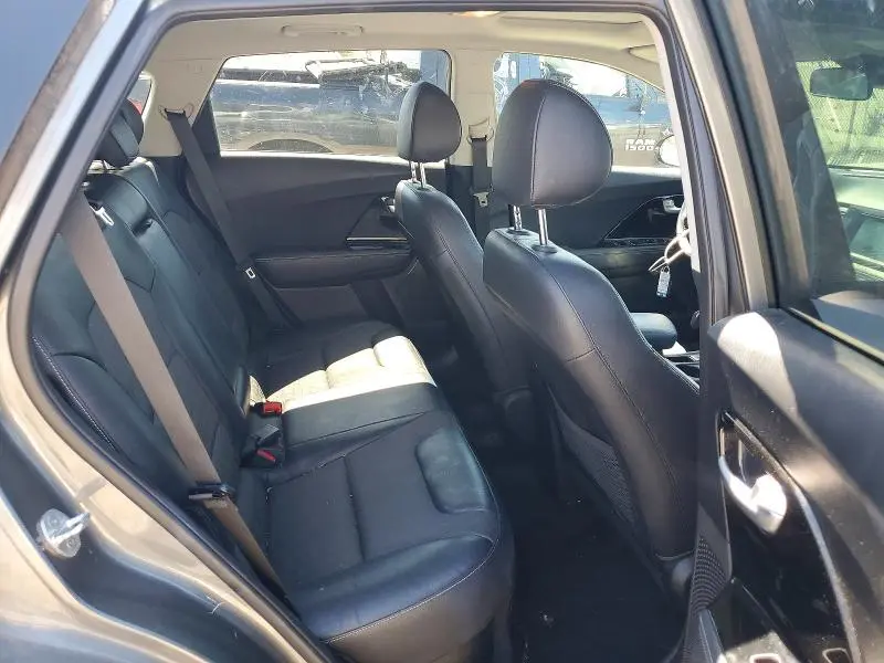 2017 KIA NIRO EX  