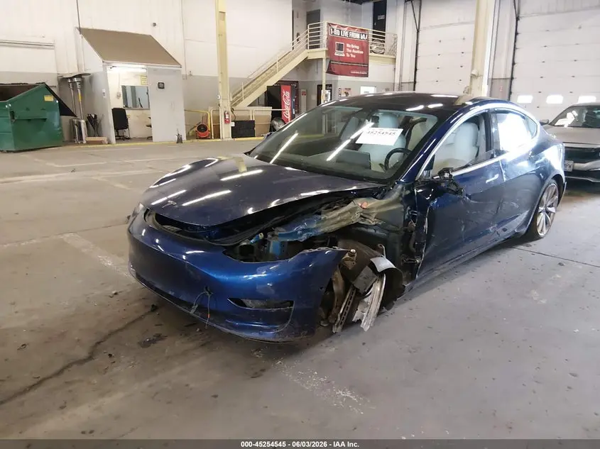 2018 TESLA MODEL 3 LONG RANGE/PERFORMANCE