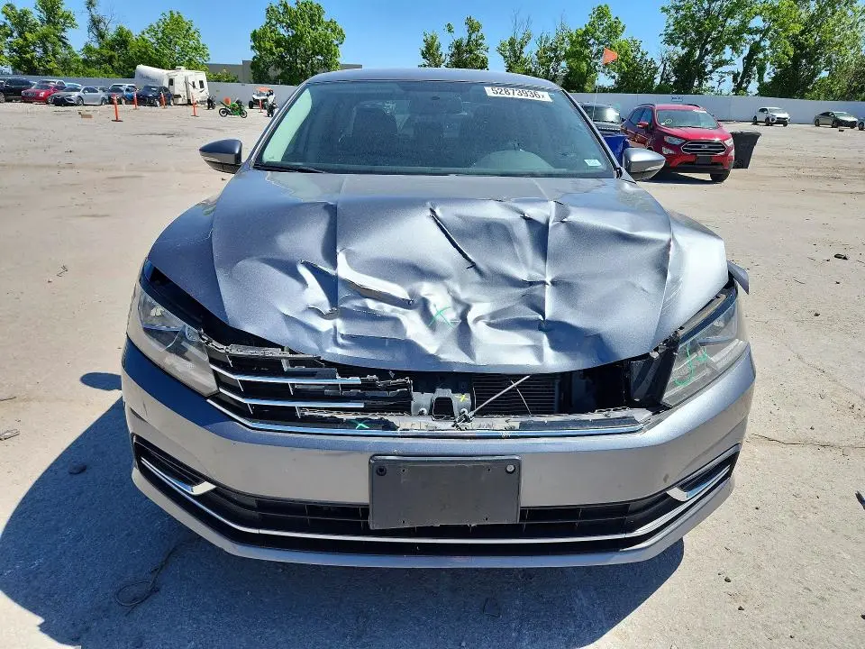 2016 VOLKSWAGEN PASSAT S  