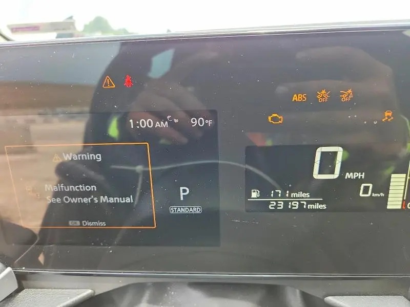2025 NISSAN KICKS S  