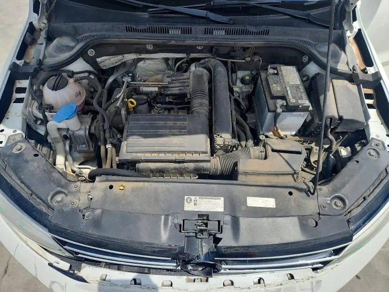 2017 VOLKSWAGEN JETTA SE  